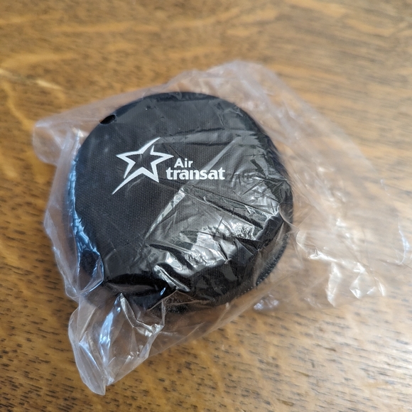 Free add-on - BNNW Headphones - Picture 3 of 5